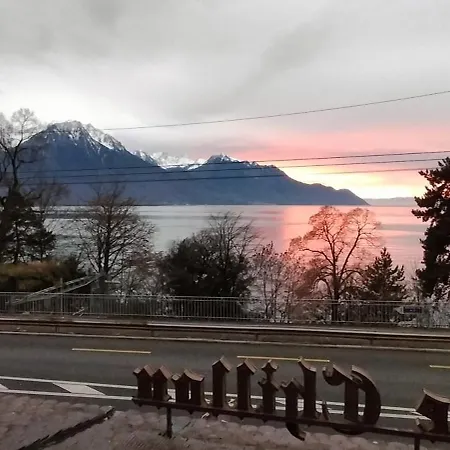 Chillon View By Mk Daire Montrö